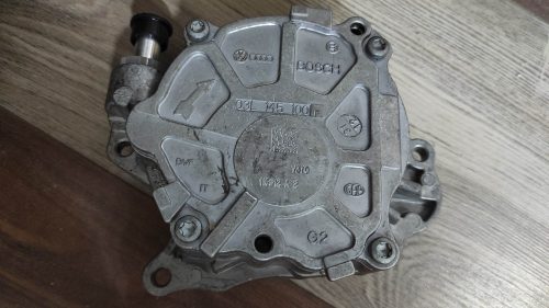 BOSCH üzemanyaszivattyú 2.0TDI AUDI, VOLKSWAGEN